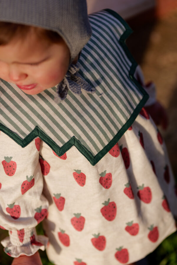 Vestido Fresas COLECCIÓN CASUAL BEBÉ. José Varón - Imagen 3