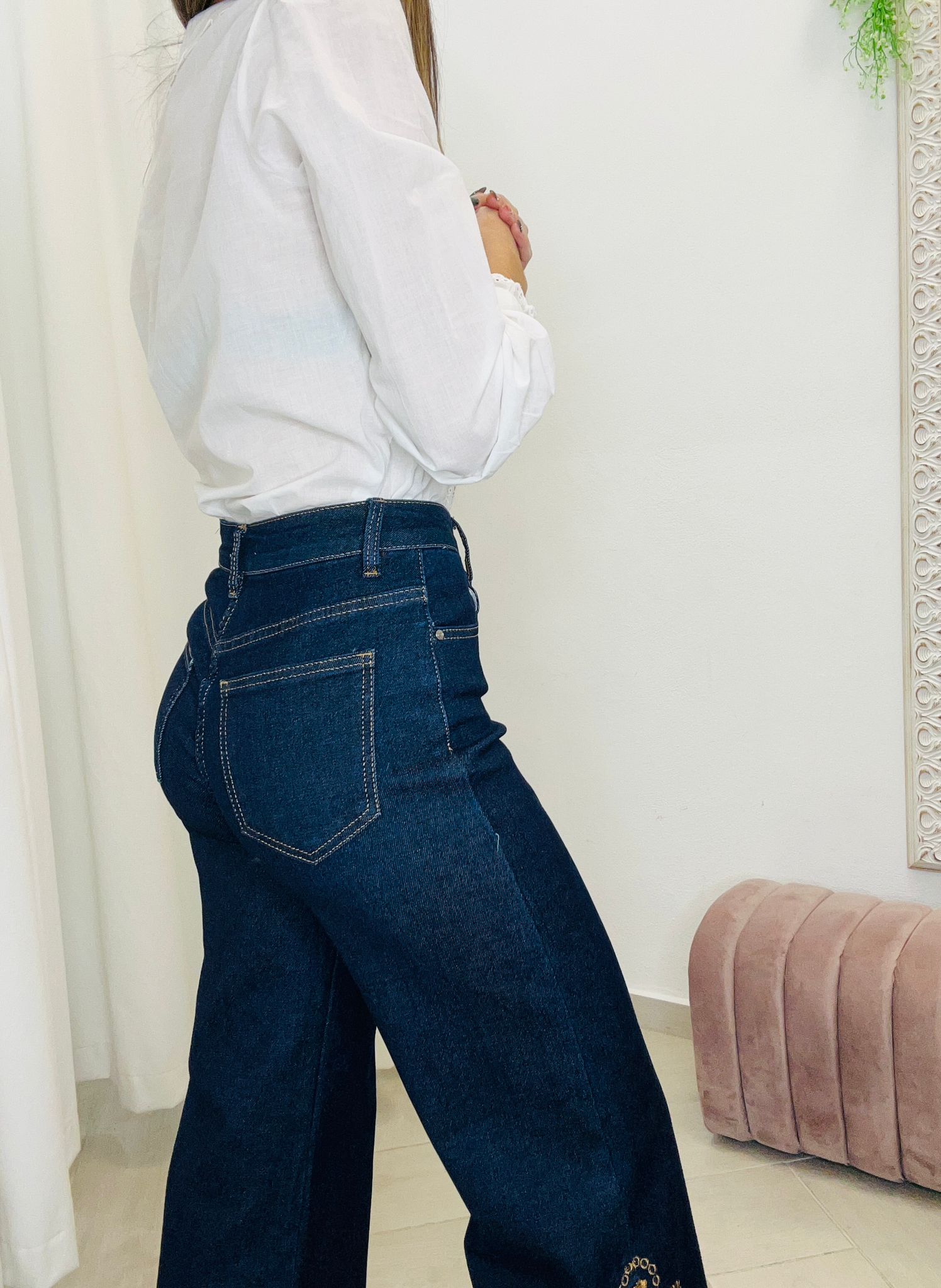 Pantalón vaquero bordado